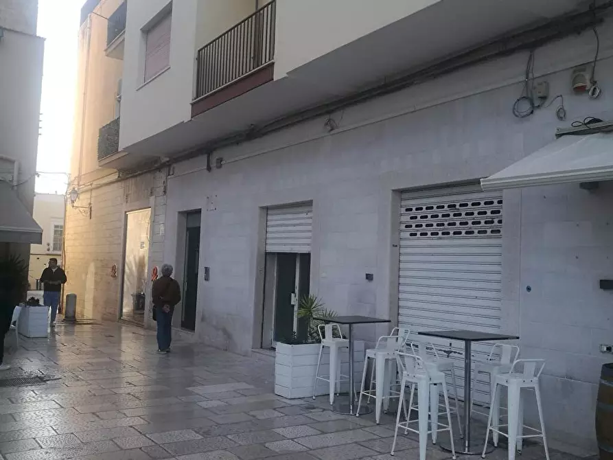 Immagine 1 di Attività commerciale in vendita  in p.tta Mercato  2 a Manfredonia