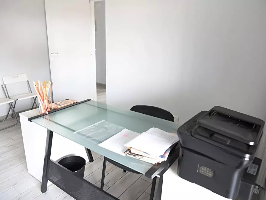 Immagine 2 di Ufficio in affitto  in Via Piano del Principe 149 a Poggiomarino