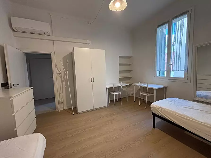 Immagine 6 di Affittacamere in affitto  in via leandro alberti . a Bologna