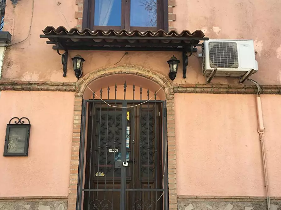 Immagine 2 di Bar / Ristorante in affitto  in Via Francesco Celio 2 a Castrovillari