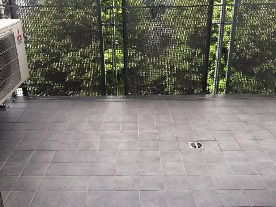 Immagine 4 di Appartamento in affitto  in via Senigallia 9 a Milano