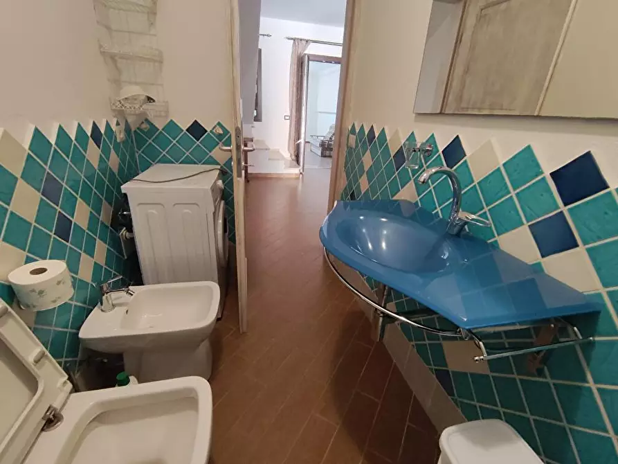 Immagine 9 di Casa vacanze in vendita  in Via Delle Isole snc a San Teodoro