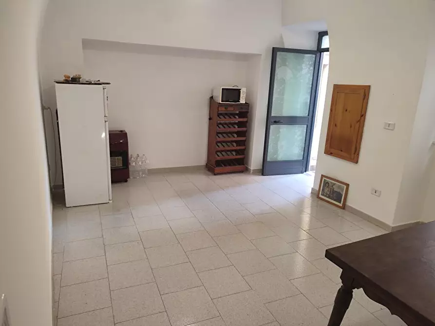 Immagine 4 di Laboratorio in affitto  in Via Perticari 8/10 a Bari