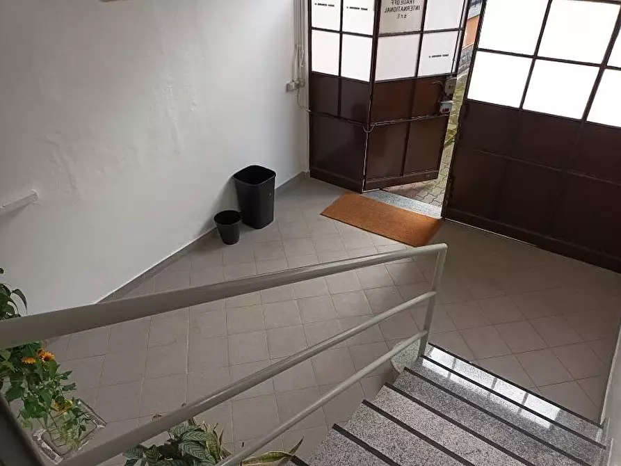 Immagine 4 di Locale commerciale in affitto  in via Alessandro Astesani  16 a Milano