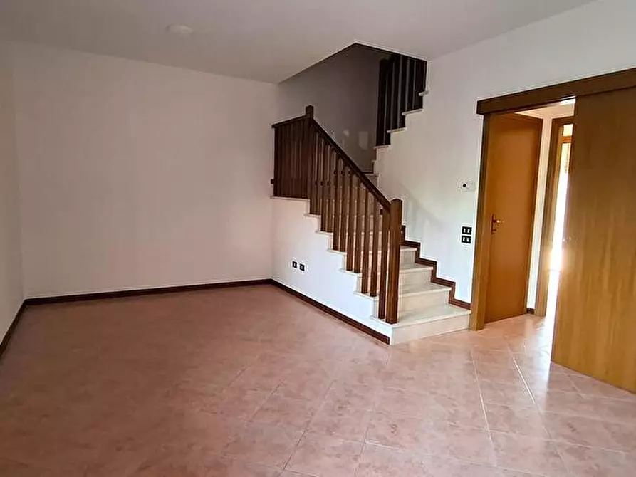 Immagine 4 di Villetta a schiera in vendita  a Boara Pisani