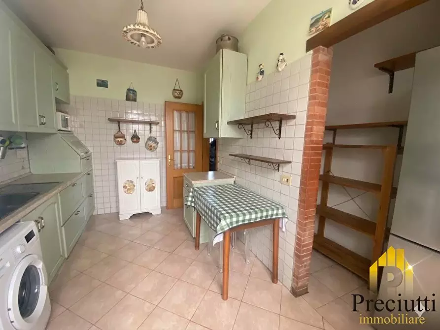 Immagine 15 di Villa in vendita  in VIA DEL CASALETTO 228 a Roma