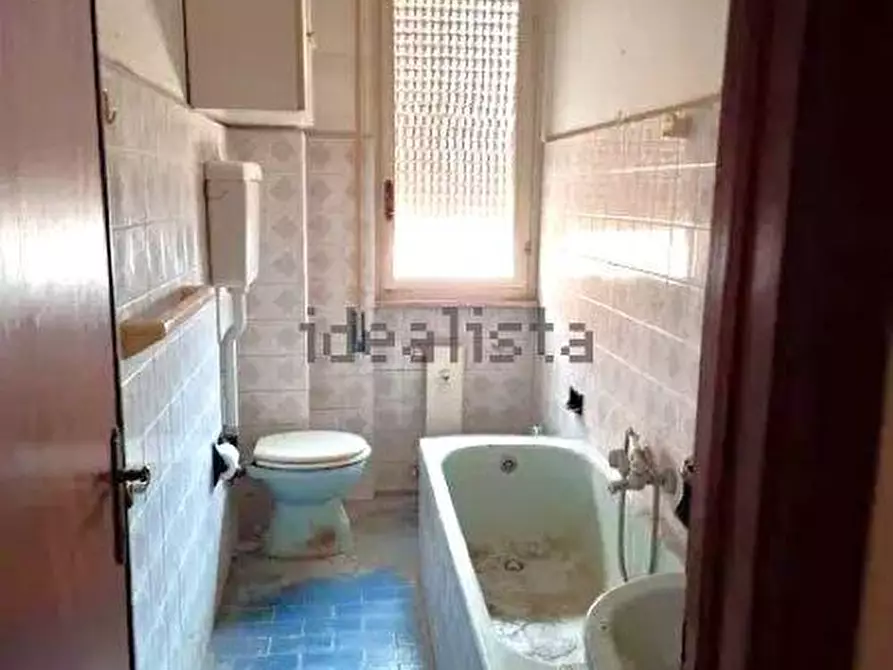 Immagine 6 di Trilocale in vendita  in VIA CASTAGNETO 11 a Rapallo
