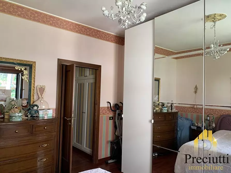 Immagine 15 di Appartamento in vendita  in VIA ANTONIO SOGLIANO 46 a Roma