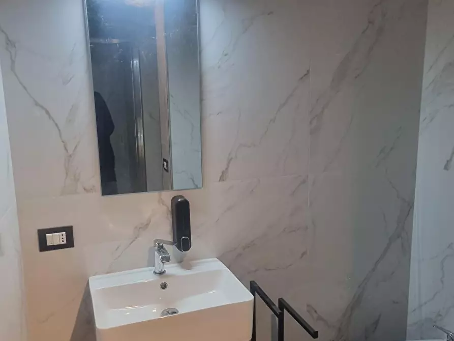 Immagine 8 di Appartamento in affitto  a Lecce