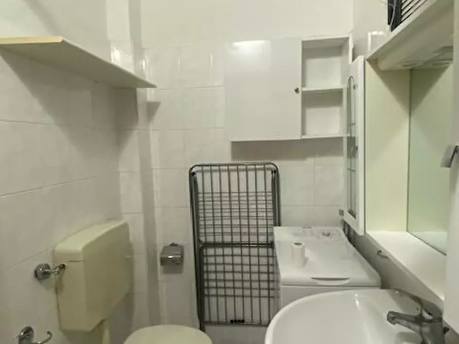 Immagine 13 di Appartamento in affitto  in via imbriani 5 a Parma