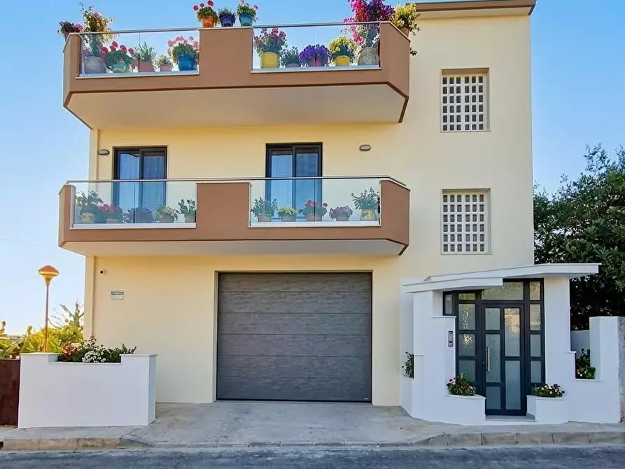 Immagine 2 di Casa indipendente in vendita  in VIA ALESSANDRO VOLTA 6 a Fragagnano