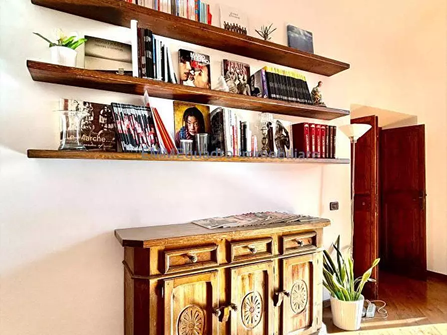 Immagine 6 di Appartamento in vendita  in via Roma a Terracina