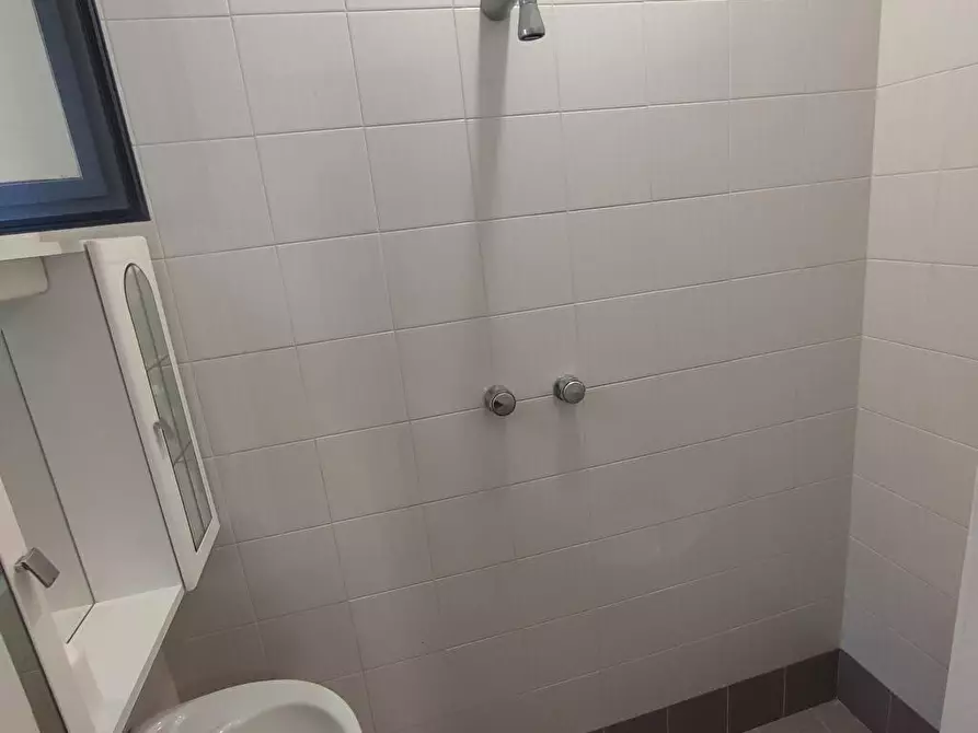 Immagine 9 di Laboratorio in affitto  in Via Perticari 8/10 a Bari