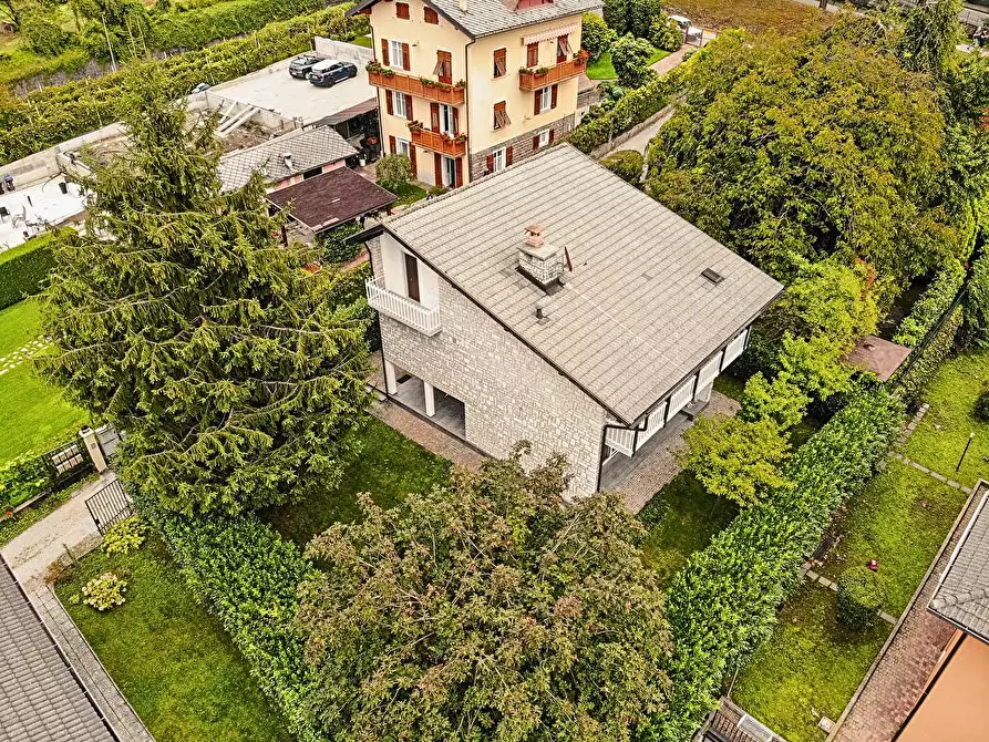 Immagine 20 di Villa in vendita  in VIALE LIDO 1 a Levico Terme