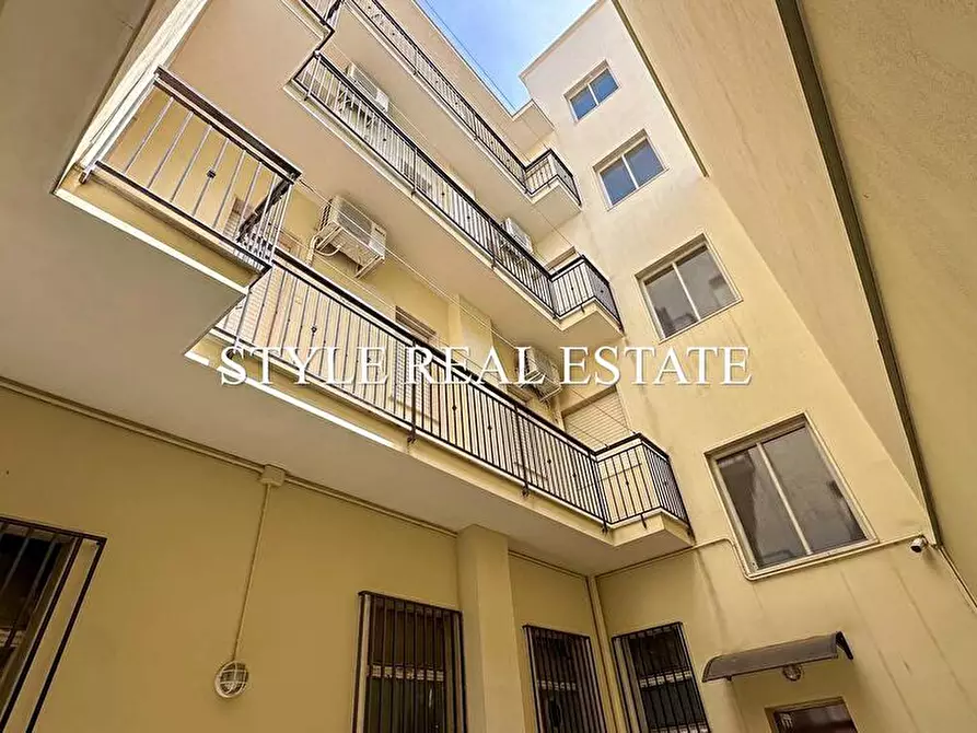Immagine 3 di Palazzo in vendita  in Corso Timoleonte 105 a Siracusa