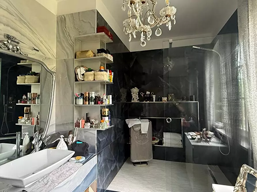 Immagine 11 di Appartamento in vendita  a Borgo Val Di Taro