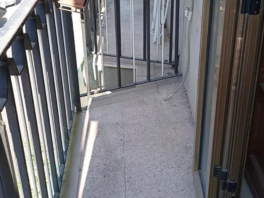 Immagine 4 di Appartamento in affitto  in via cesare Battisti  174 a Taranto