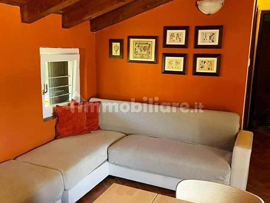 Immagine 1 di Appartamento in affitto  in via  campagna 18 a Leggiuno