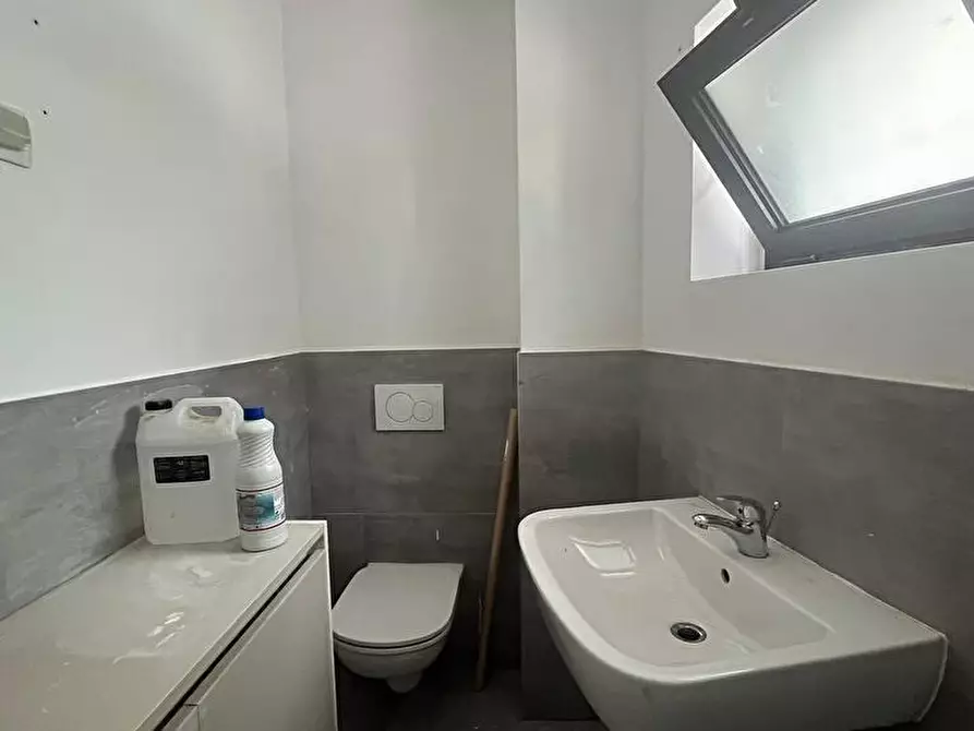 Immagine 3 di Negozio in affitto  in via peòozza 1 a Sacile