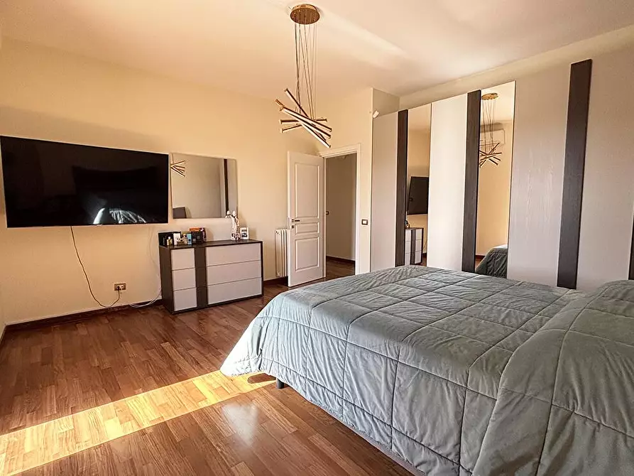 Immagine 26 di Villa in vendita  in Via Masseria Vecchia snc a Giugliano In Campania
