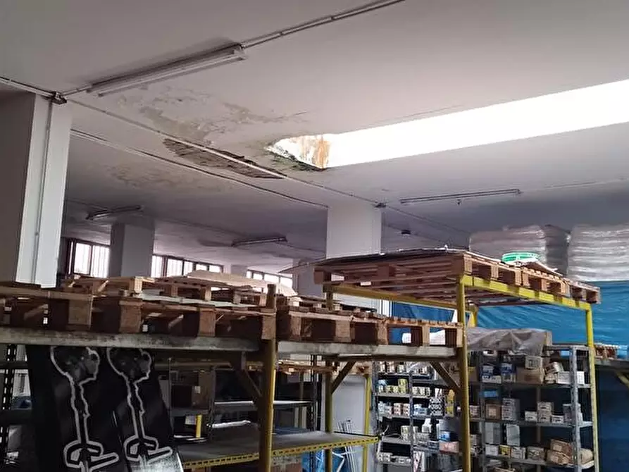 Immagine 11 di Capannone industriale in vendita  in Via Sodano 1 a Sarno