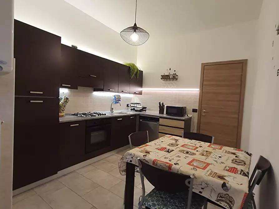 Immagine 3 di Appartamento in affitto  a Verona