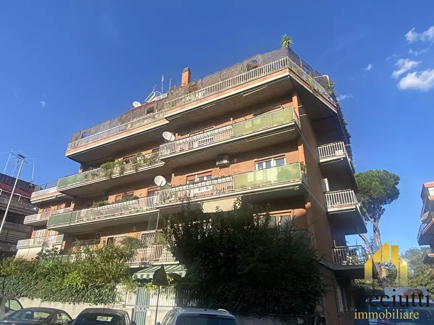 Immagine 15 di Negozio in affitto  in VIA ANTONIO SOGLIANO 74 a Roma