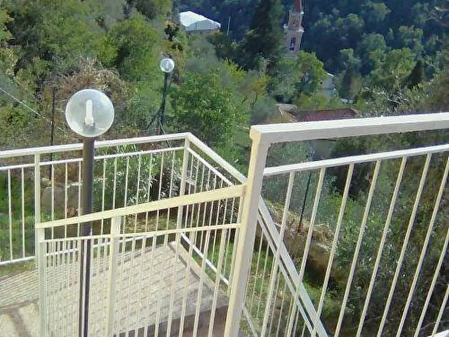 Immagine 4 di Villa in vendita  in VIA DEI MAGGIOLO 1 a Rapallo
