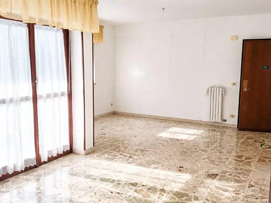 Immagine 2 di Appartamento in vendita  in via atenisio 4 a Taranto