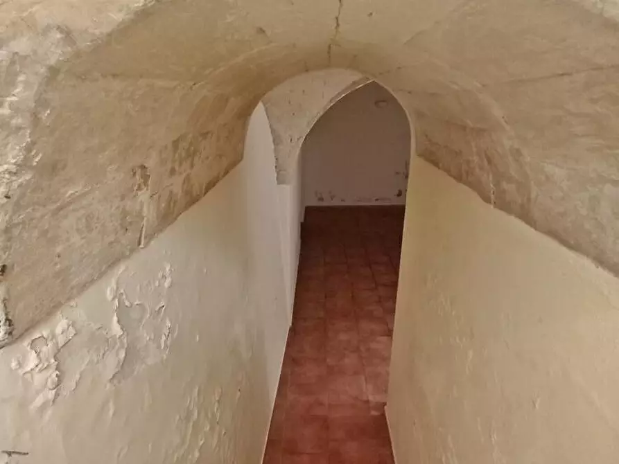 Immagine 26 di Palazzo in affitto  in Via Spano 11 a Sassari