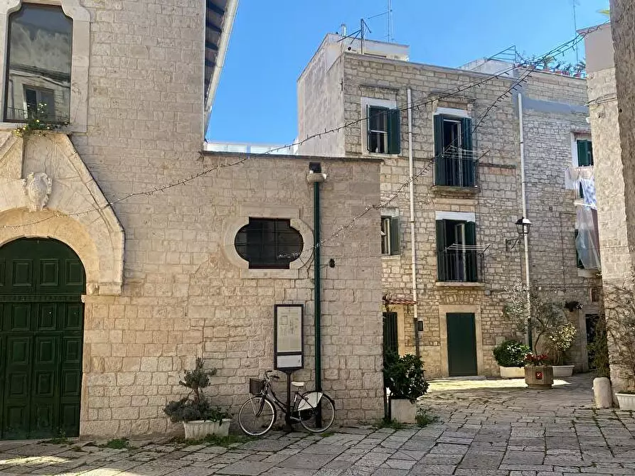 Immagine 12 di Camera in affitto  in vico Massarenghi 23 a Bitonto