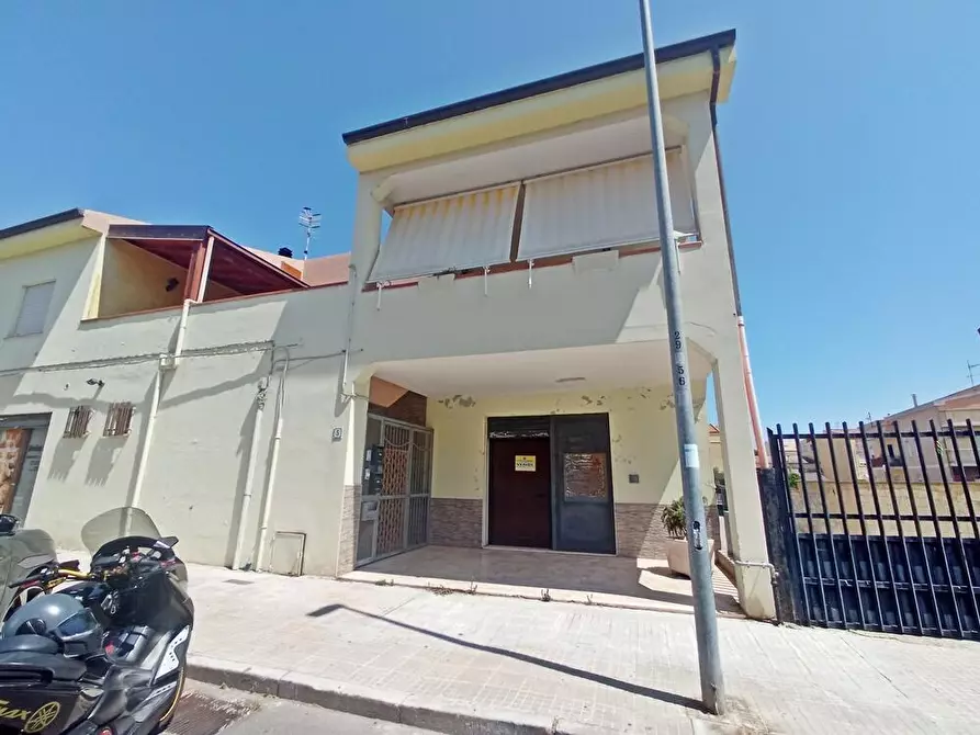 Immagine 2 di Locale commerciale in vendita  in Via bruno 5 a Sassari