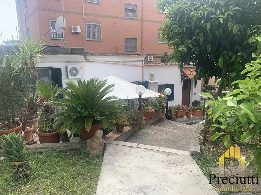 Immagine 4 di Appartamento in vendita  in VIA DEGLI AMODEI 92 a Roma