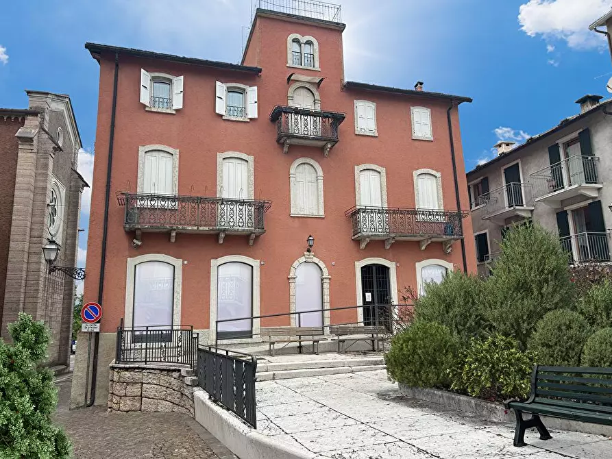 Immagine 6 di Attività commerciale in affitto  in Piazza della Chiesa 25 a Bosco Chiesanuova