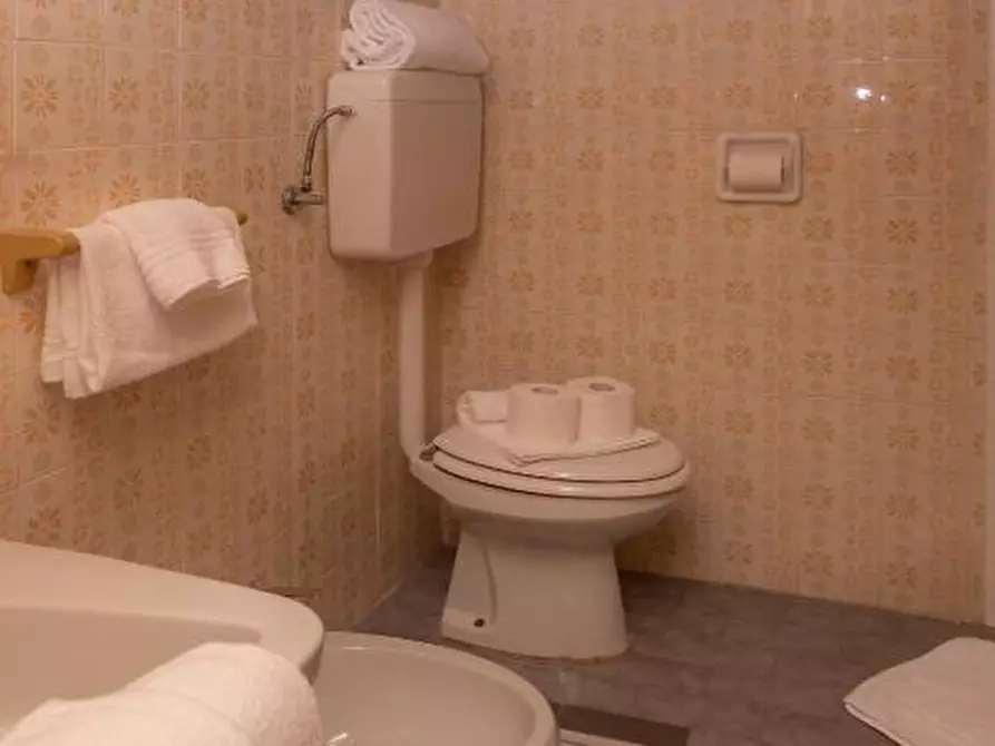 Immagine 4 di Albergo/B&B/Residence in vendita  in Località Sportinia 4 a Sauze D'oulx