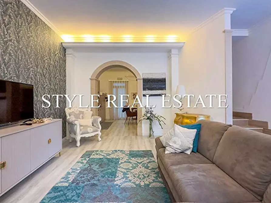 Immagine 3 di Casa indipendente in vendita  in Via Procida - a Canicattini Bagni