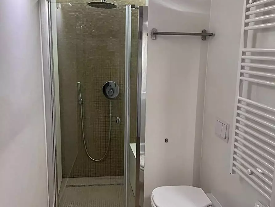 Immagine 9 di Appartamento in affitto  a Parma