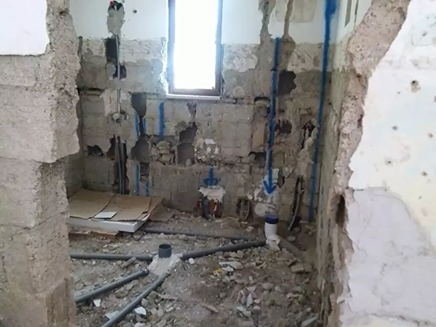 Immagine 8 di Locale commerciale in affitto  in Via Provinciale Amendola 188 a Sarno