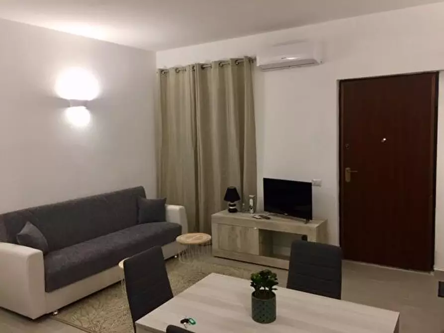 Immagine 3 di Appartamento in affitto  a Olbia