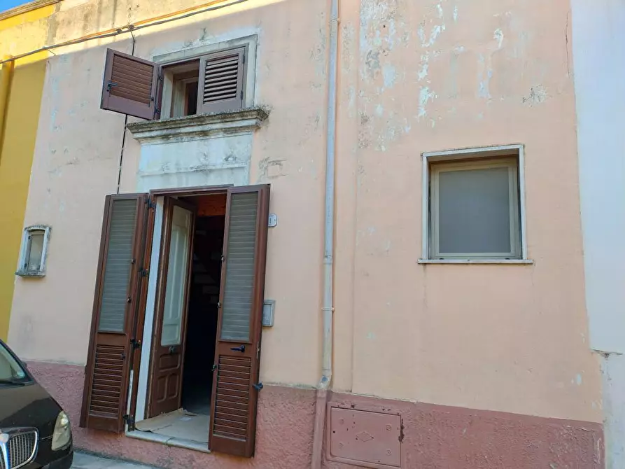 Immagine 1 di Casa indipendente in vendita  in Via Milano  11 a Guagnano