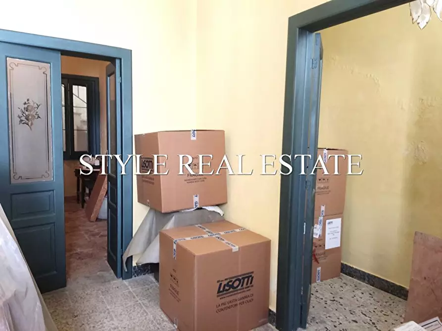 Immagine 9 di Appartamento in vendita  in via cavour a Canicattini Bagni