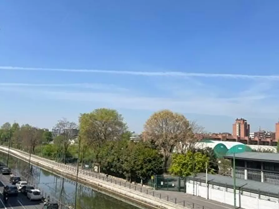 Immagine 11 di Appartamento in vendita  in VIA LUDOVICO IL MORO  53 a Milano