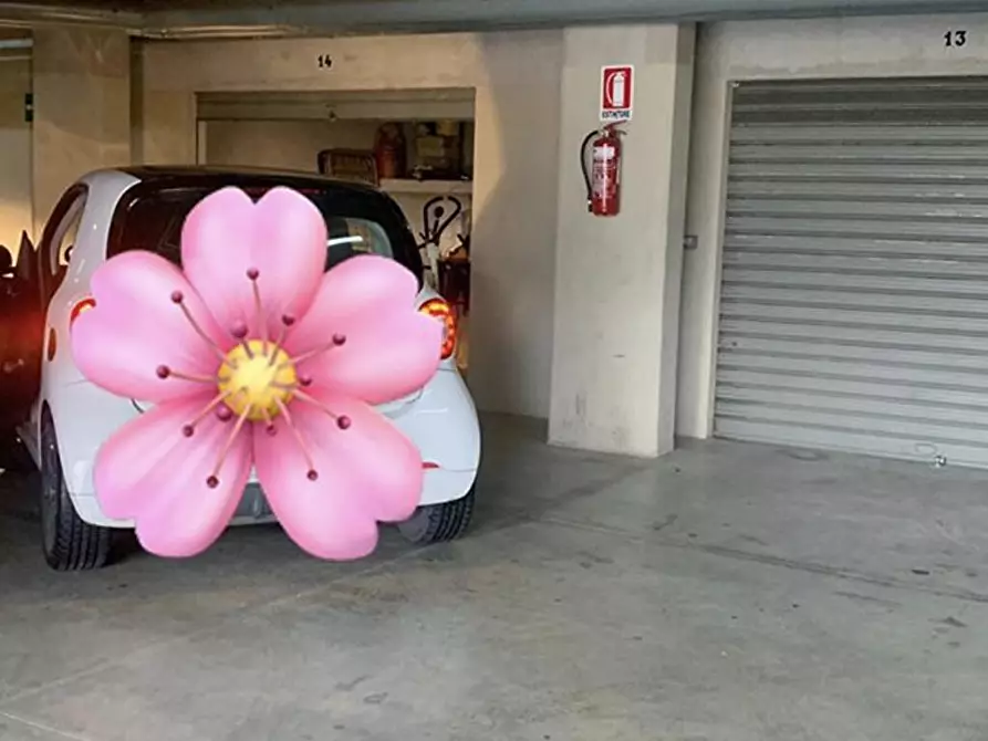 Immagine 2 di Box auto in vendita  in Via Altofonte  1 a Palermo