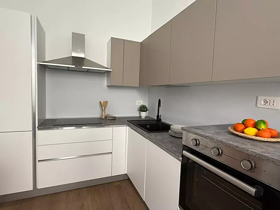 Immagine 3 di Appartamento in vendita  a Milano