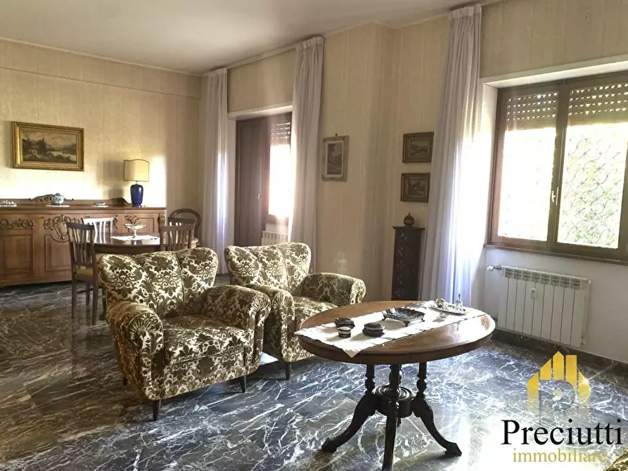 Immagine 8 di Appartamento in vendita  in VIA RAFFAELE FABRETTI 19 a Roma