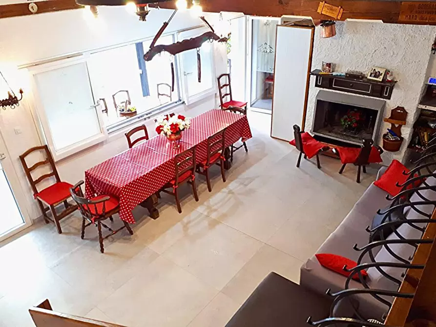 Immagine 5 di Villa in vendita  in VIALE LIDO 1 a Levico Terme