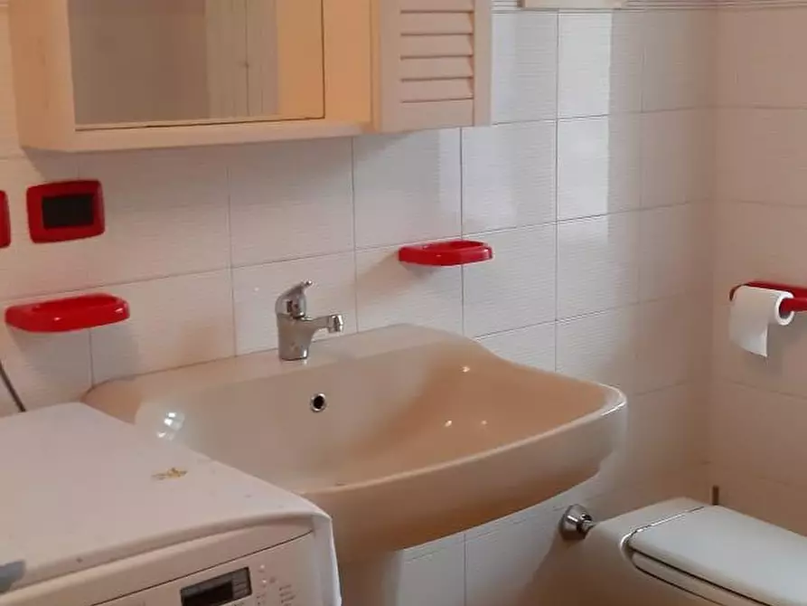Immagine 15 di Appartamento in vendita  in Via Aldo Moro 200 a Ranzanico