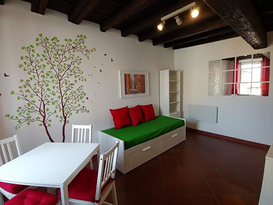 Immagine 1 di Monolocale in affitto  in Strada nuova  19 a Pavia