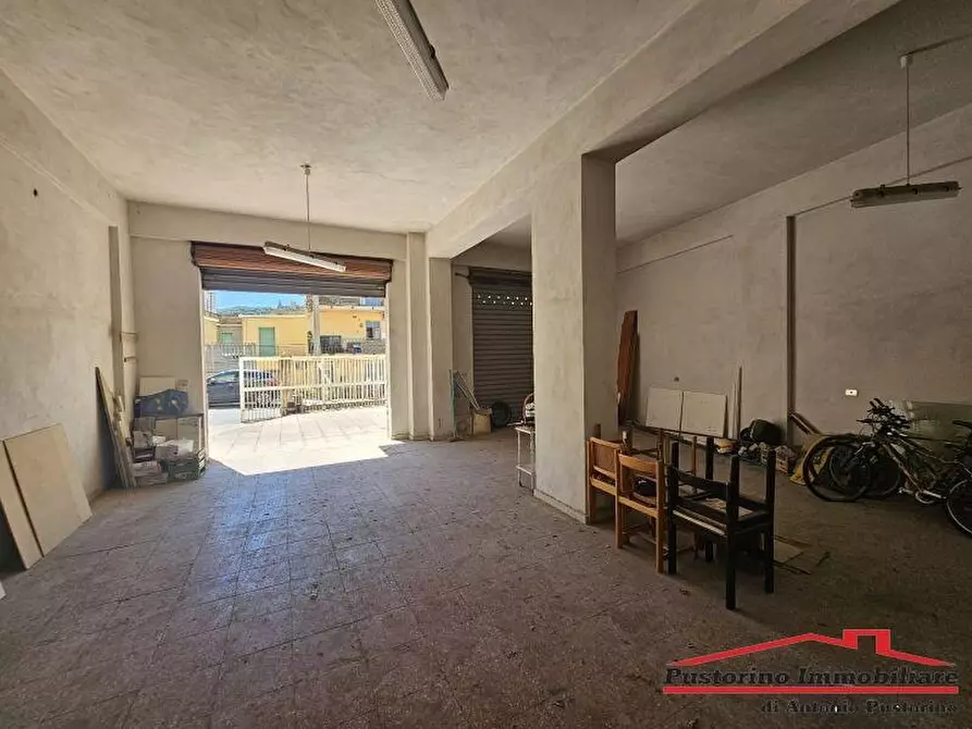 Immagine 1 di Magazzino in affitto  in Via San Sperato a Reggio Di Calabria