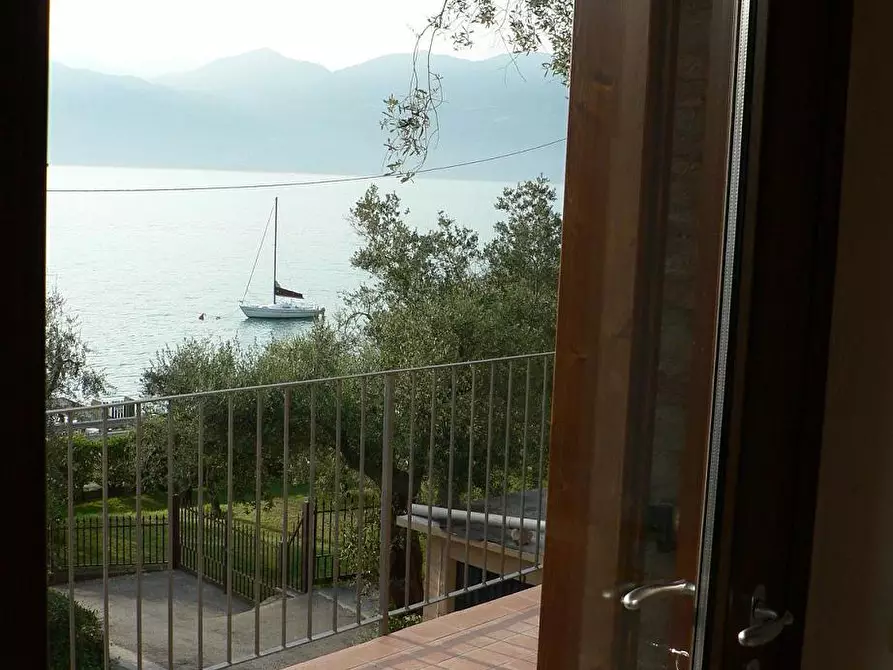 Immagine 4 di Casa vacanze in affitto  in Località Frader 50 50 a Torri Del Benaco